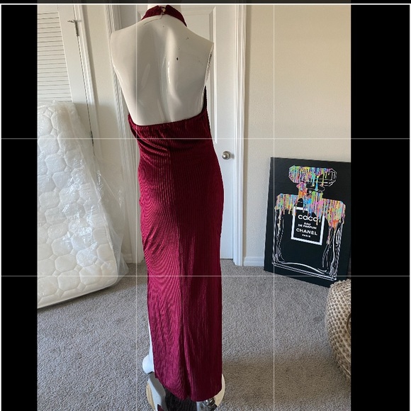 FOREVER 21 BURGUNDY RIBBED HALTER MAXI DRESS SIZE S NWT - Picture 2 of 8